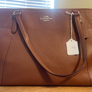 Coach Brown Pebble Leather Large Tote w Outside Pockets